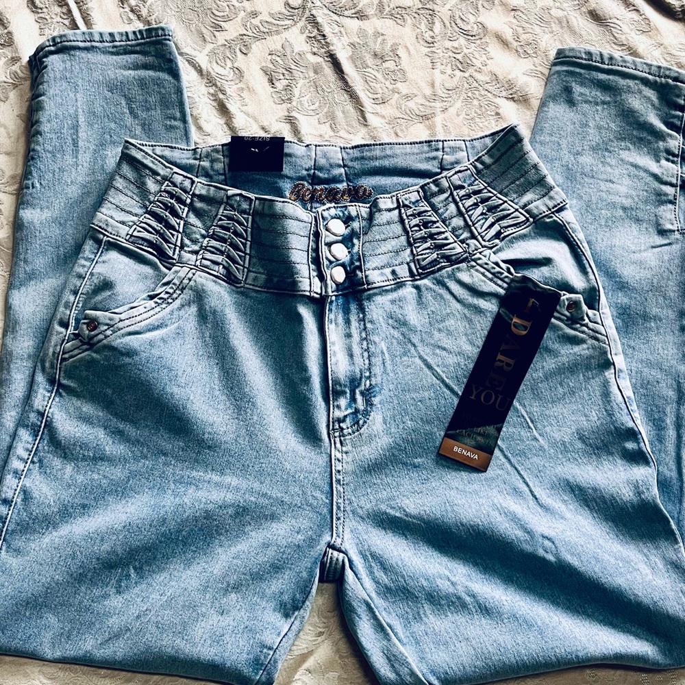 NWT Benava Premium S 20 32x30 Levanta Cola Colombian Butt Lift Jeans BNV Wreath